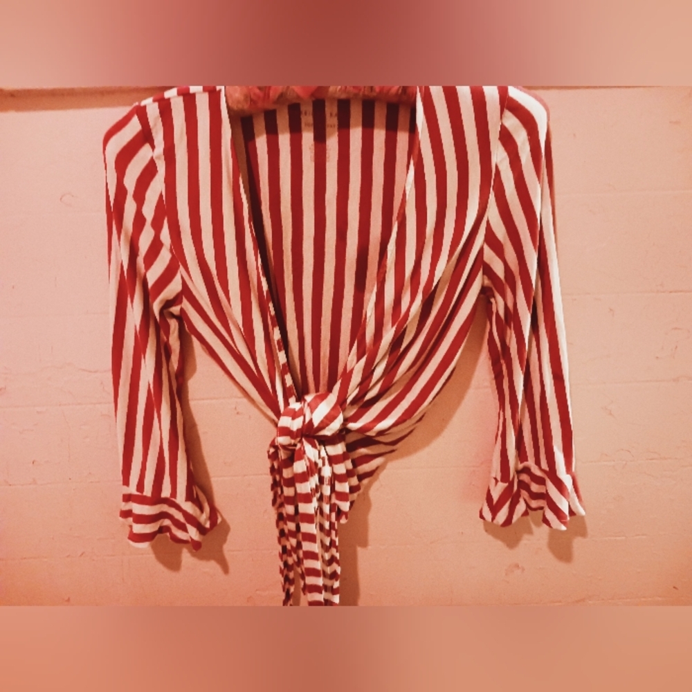 American eagle wrap shirt
